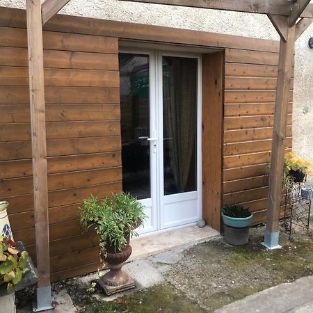 Bienvenue « A L'Ombre Du Figuier » Apartment Pieusse Екстериор снимка